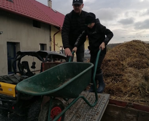 návštěva farmy u Modrého jednorožce