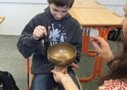 hra na tibetské mísy