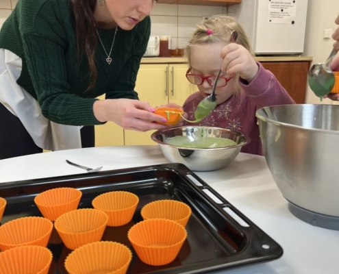 muffiny v barvách modré a zelené