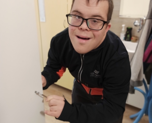 demontáž vysloužilého nábytku