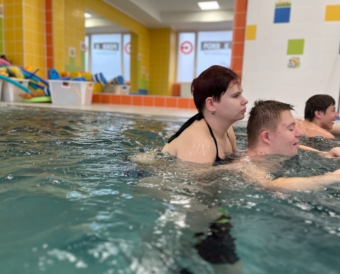 třída E poprvé navštívila bazén v rehabilitačním centru Pokrok