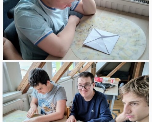 v Pracovních činnostech vyzkoušeli origami skládačku