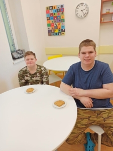 nakoupili za málo peněz na hodně sušenek