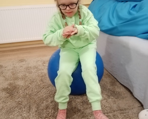 Cviky na rovnováhu, cvičení ve dvojicích