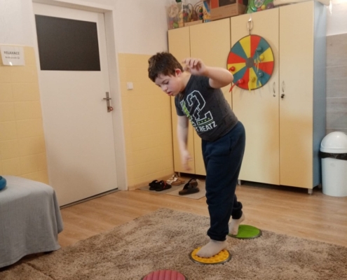 Cviky na rovnováhu, cvičení ve dvojicích