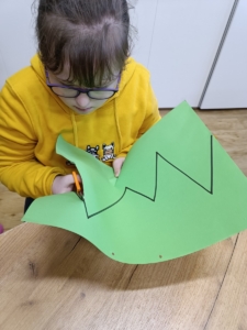 Nácvik stříhání nejrůznějších obtížností