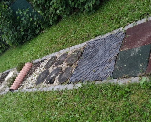 chodníček bylo třeba ho trochu revitalizovat