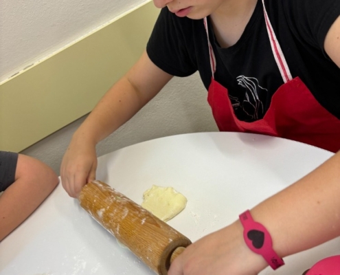 Dnes jsme společně vyrobili vlastní marcipán