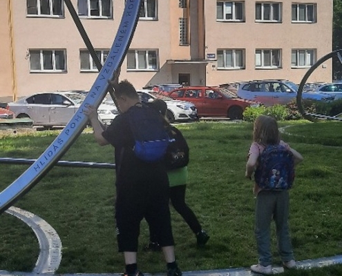 máme energii na čtení, psaní a počítání, ak jde vidět na fotkách.