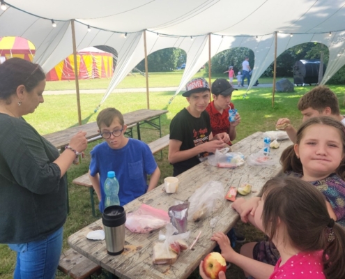 Dnešní výlet třídy D na festival Cirkulum u Slezskoostravského hradu vyšel parádně