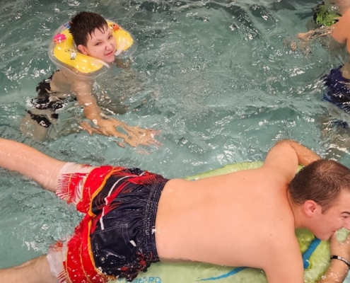 Par fotek z výuky, solná jeskyně a plavání
