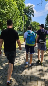 Poslední den příměstského tábora jsme si užili v Kavárně na Wolkrovce