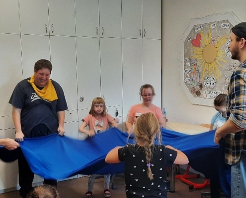 týden rozdělený na kulturní a učební část