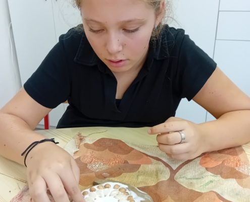 V prvním kroužku keramiky jsme si vyrobili šneka