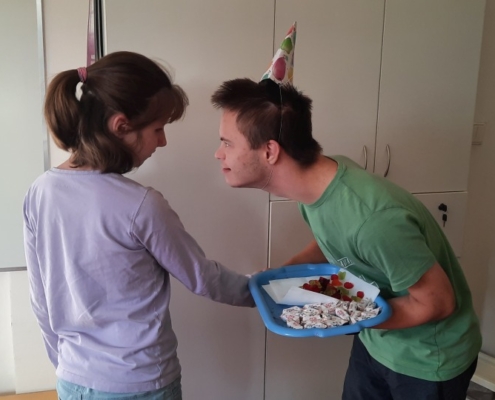 ve třídě H oslavili narozeniny našeho spolužáka a kamaráda Vojtěcha