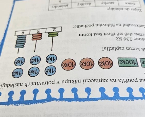 Kluci psali, četli, počítali, pracovali na interaktivní tabuli