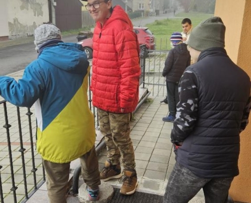 Kluci psali, četli, počítali, pracovali na interaktivní tabuli