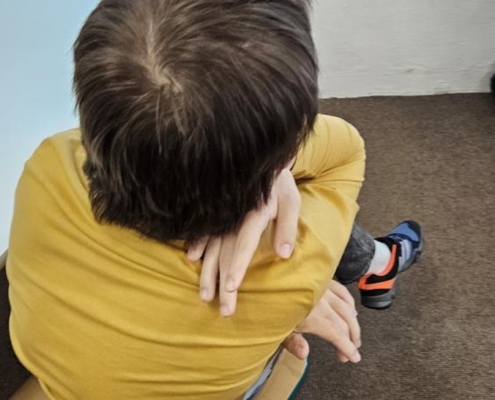 Kluci psali, četli, počítali, pracovali na interaktivní tabuli