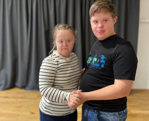 pokračovali v nácviku valčíku, samby, polky