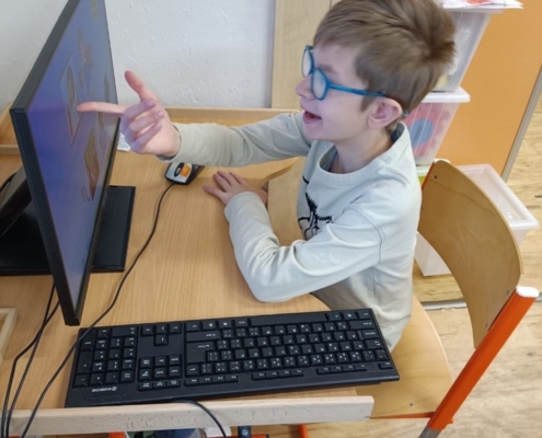 Výuka tematicky zaměřena na části těla, rozvoj komunikačních dovedností