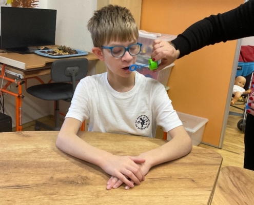 Výuka tematicky zaměřena na části těla, rozvoj komunikačních dovedností