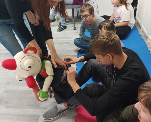 V pátek proběhla v naší třídě D terapie loutkou