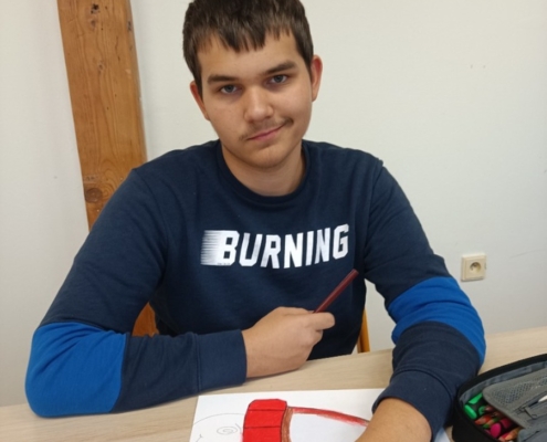 vymalovat zimní čepice podle svého gusta