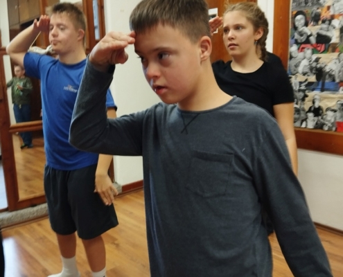 Dnes jsme tancovali,na téma dopravní prostředky