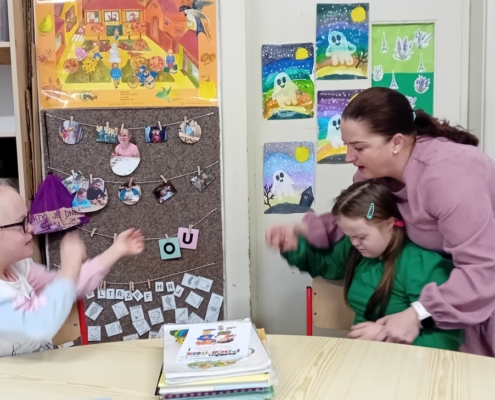 Všichni při výuce používali zábavné interaktivní pomůcky a hry