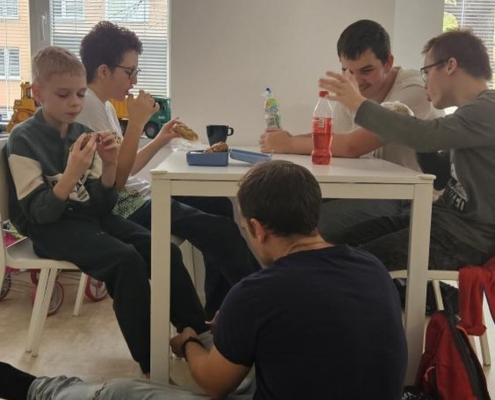Tento týden jsem byli zase v Pokroku, pilně se učili