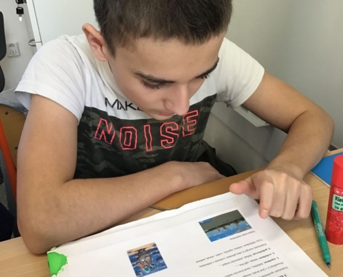 Dnes jsme zvládli matematiku, česky jazyk, zeměpis, přírodopis, fyziku