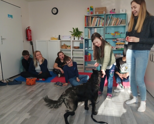 Tento týden proběhla v naší třídě D opět canisterapie