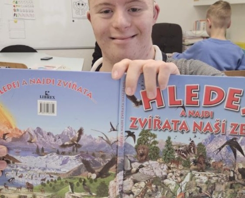 Ve výtvarné výchově tvoříme klauny, počítače do 100, 1000, násobíme a dělíme