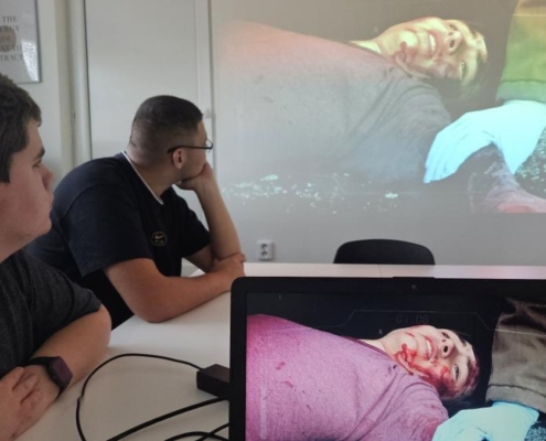 Ve výtvarné výchově tvoříme klauny, počítače do 100, 1000, násobíme a dělíme