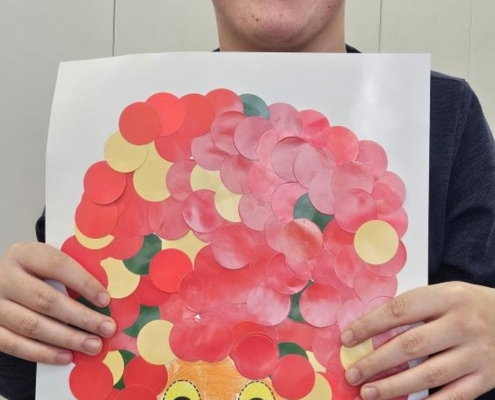 Ve výtvarné výchově tvoříme klauny, počítače do 100, 1000, násobíme a dělíme
