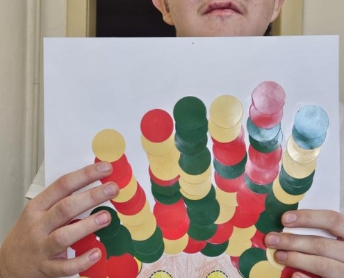 Ve výtvarné výchově tvoříme klauny, počítače do 100, 1000, násobíme a dělíme