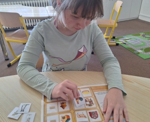 Matematika, psaní, práce na interaktivní tabuli