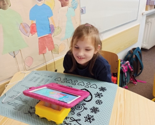 Matematika, psaní, práce na interaktivní tabuli