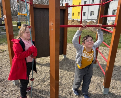 nácvik oblékání s následnou procházkou na hřiště