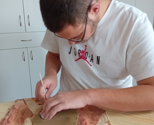 V keramice jsme začali tvořit velikonoční tématiku