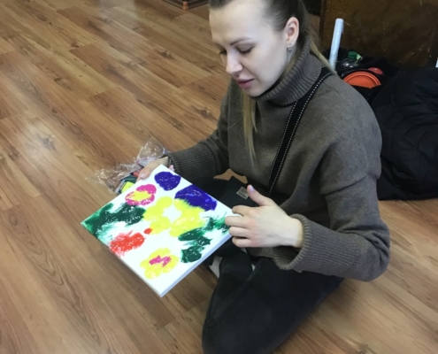 Heidi předvedla nám, jak se naučila malovat