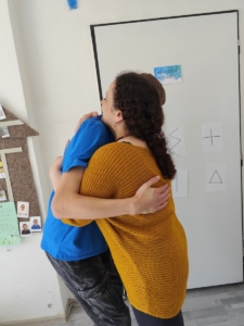 Čenda dnes s námi ve třídě oslavil své včerejší narozeniny