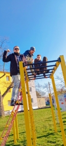 Dnešní tělocvik jsme pojali jako procházku po okolí