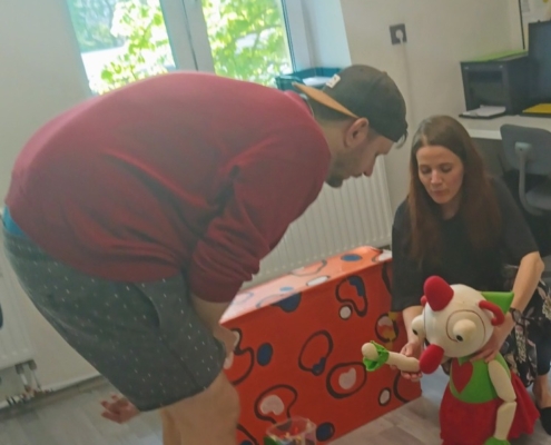 Terapii loutkou se k nám přidali kamarádi ze třídy H