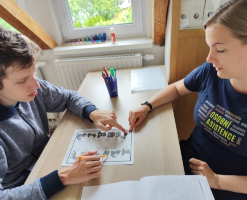 tentokrát nesl především výrobou drobného dárečku pro maminky