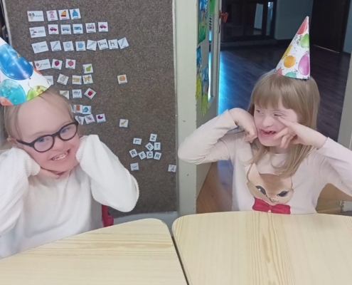 akce-318-026 Emmičko dneska slavíš, to je Tvůj den