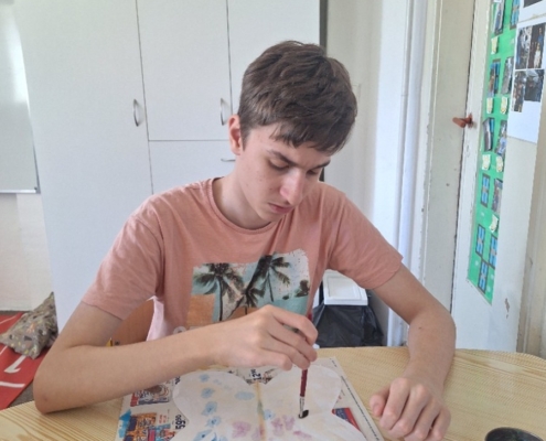 Výuka ve třídě C v tomto týdnu plná psaní, čtení, počítání, třídění