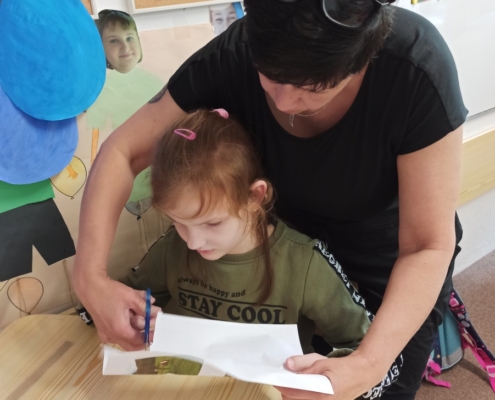 se věnovali výuce čtení, psaní, matematice. Práce na interaktivní tabuli