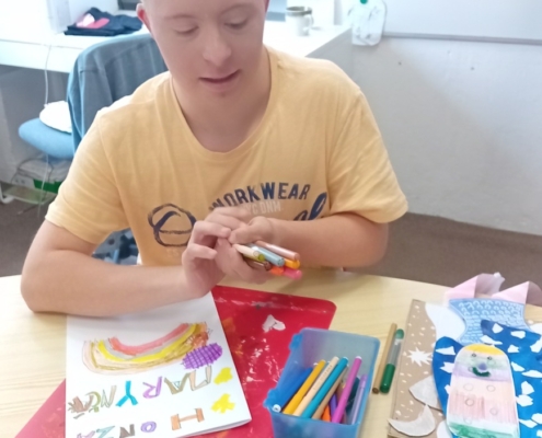 dnes žáčci relaxovali při vybarvování mandal