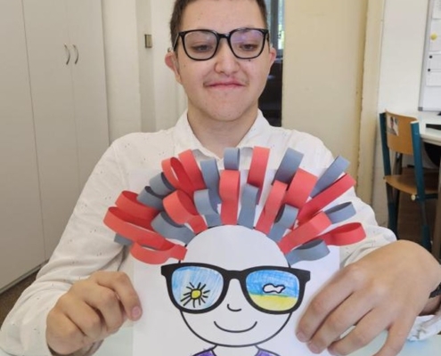 Bazén v Pokroku,  návštěva Minikina,  závěrečné opakování v matematice, psaní,
